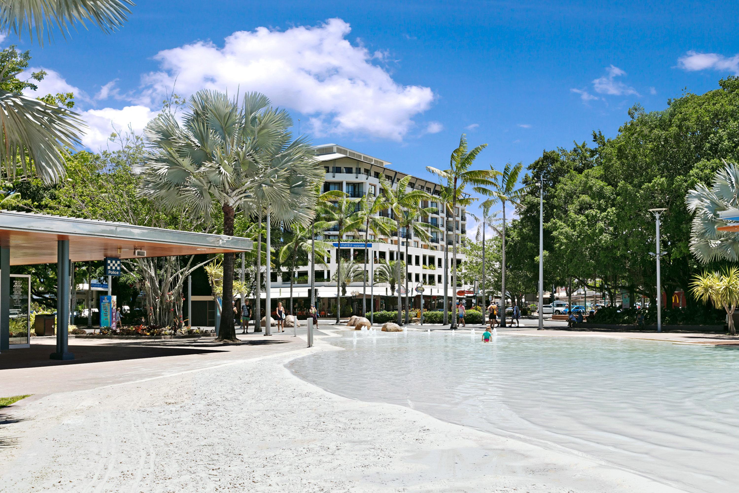 Hotel Mantra Esplanade Cairns Esterno foto