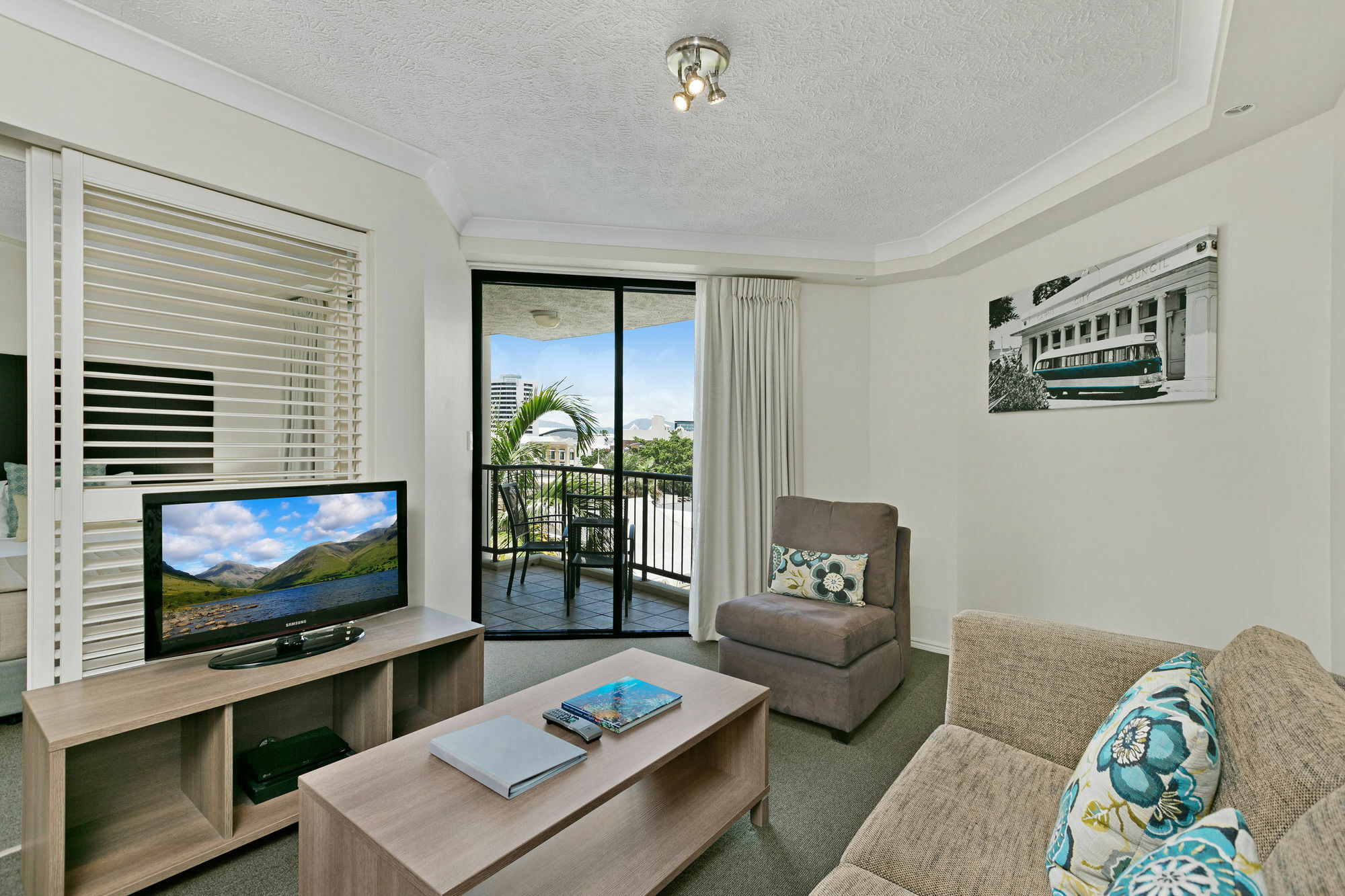 Hotel Mantra Esplanade Cairns Esterno foto